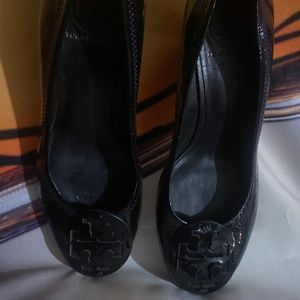 Tory Burch, patent leather black wedges,